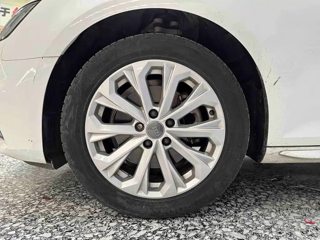 Audi A4L — миниатюра 15