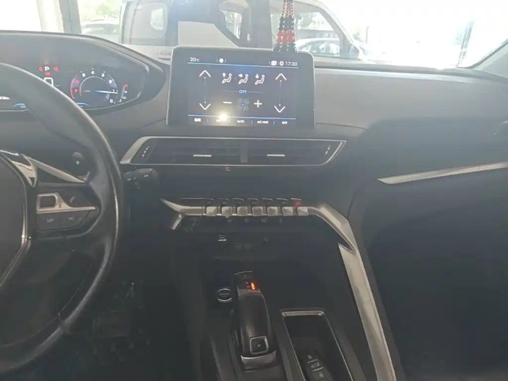 Peugeot 4008 — миниатюра 13