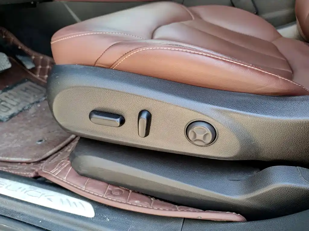 Buick Envision Plus — миниатюра 16