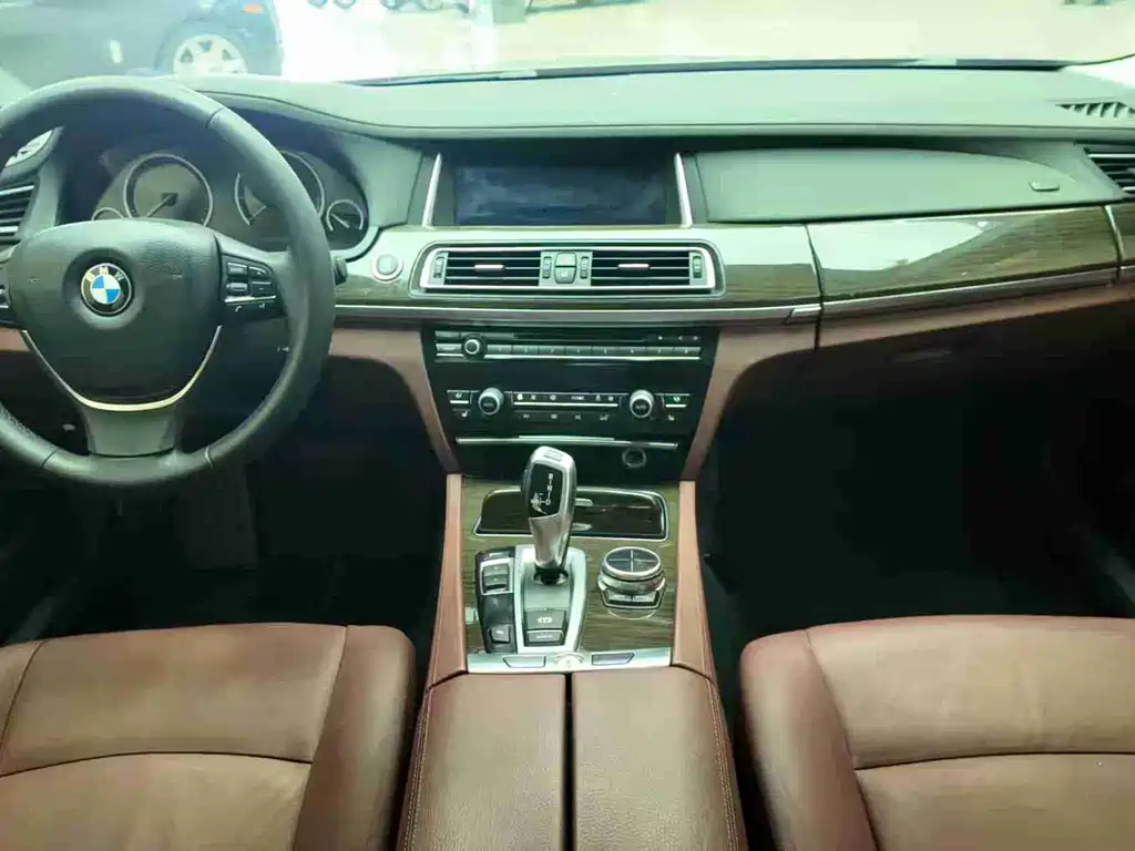 BMW 7 Series 7 2013 730Li Lead