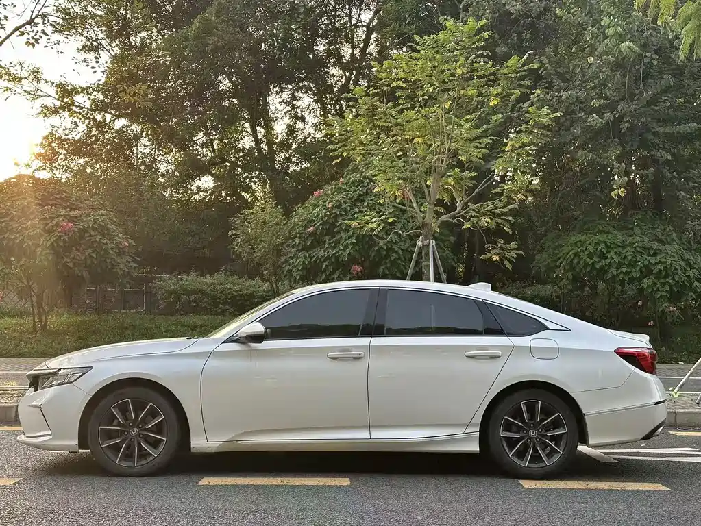 Honda Inspire — миниатюра 3