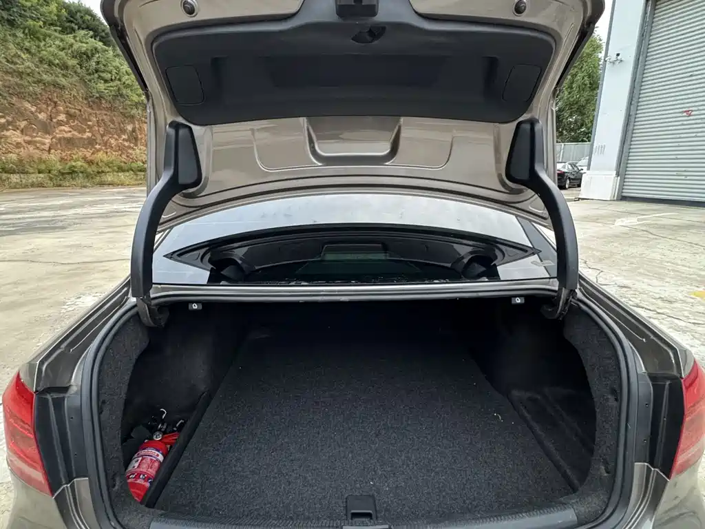 Volkswagen Passat — миниатюра 6