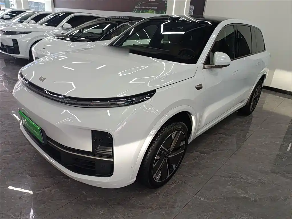 Li Auto Li L9 2025