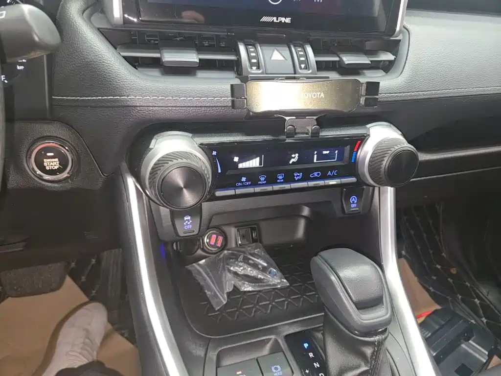 Toyota Wildlander — миниатюра 13