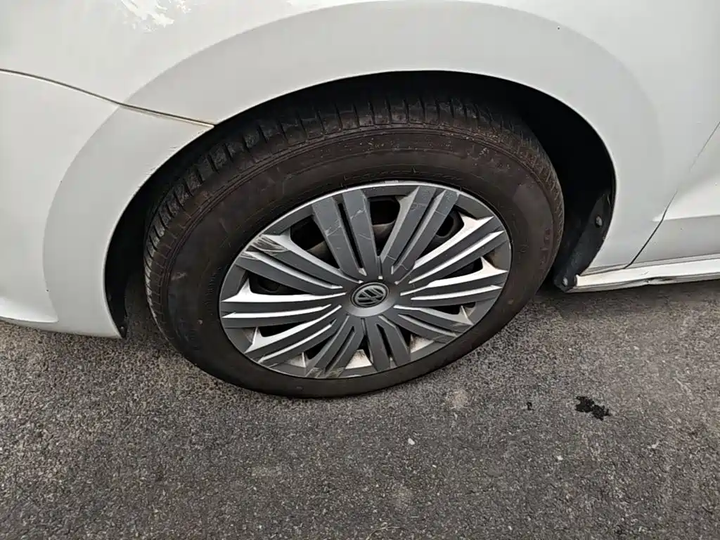 Volkswagen Polo — миниатюра 23