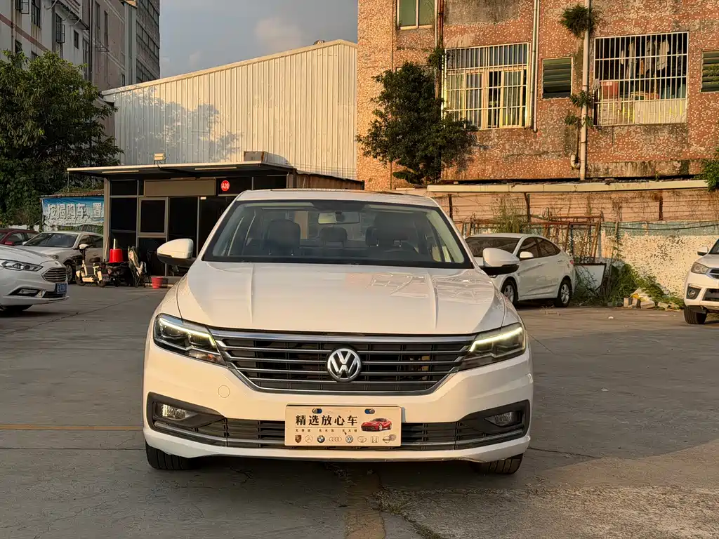 Volkswagen Lavida — миниатюра 2