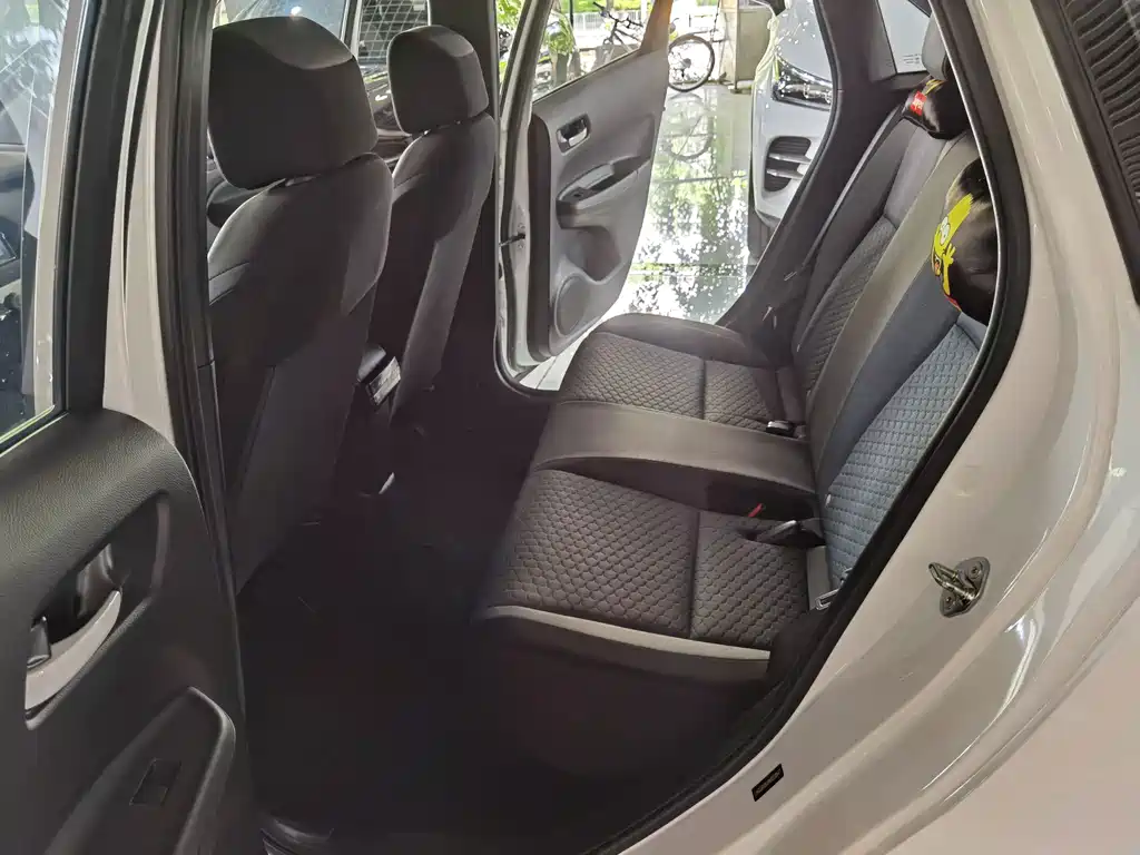 Honda Fit — миниатюра 16