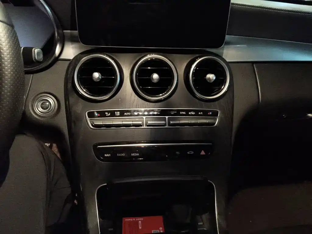 Mercedes-Benz C-Class — миниатюра 9
