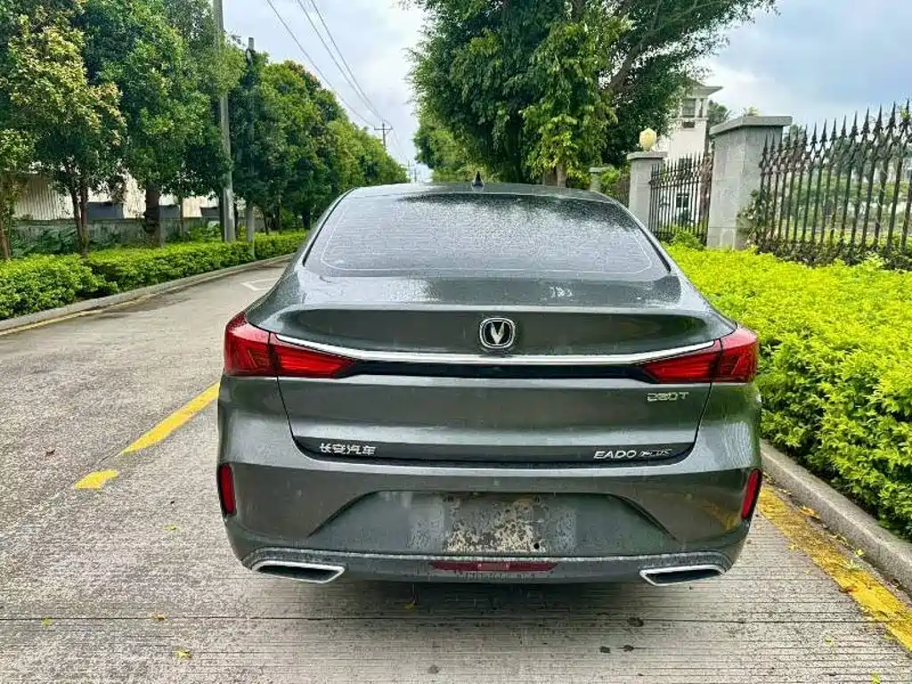 Changan Eado — миниатюра 5