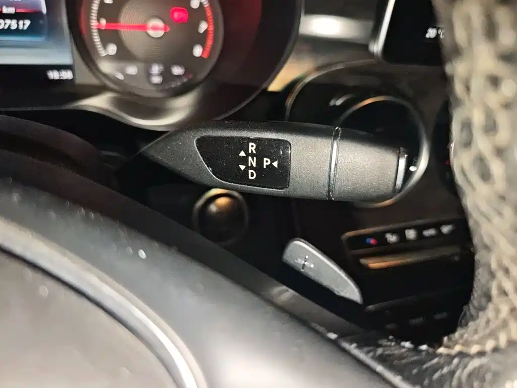 Mercedes-Benz C-Class — миниатюра 15