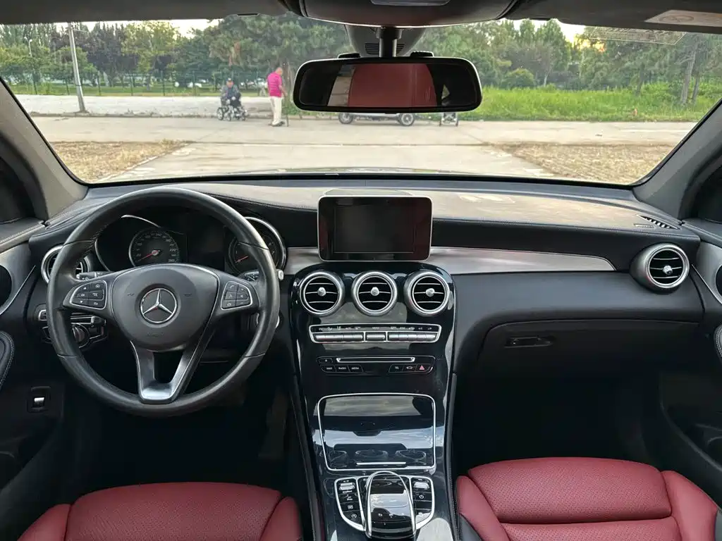 Mercedes-Benz GLC Coupe — миниатюра 11