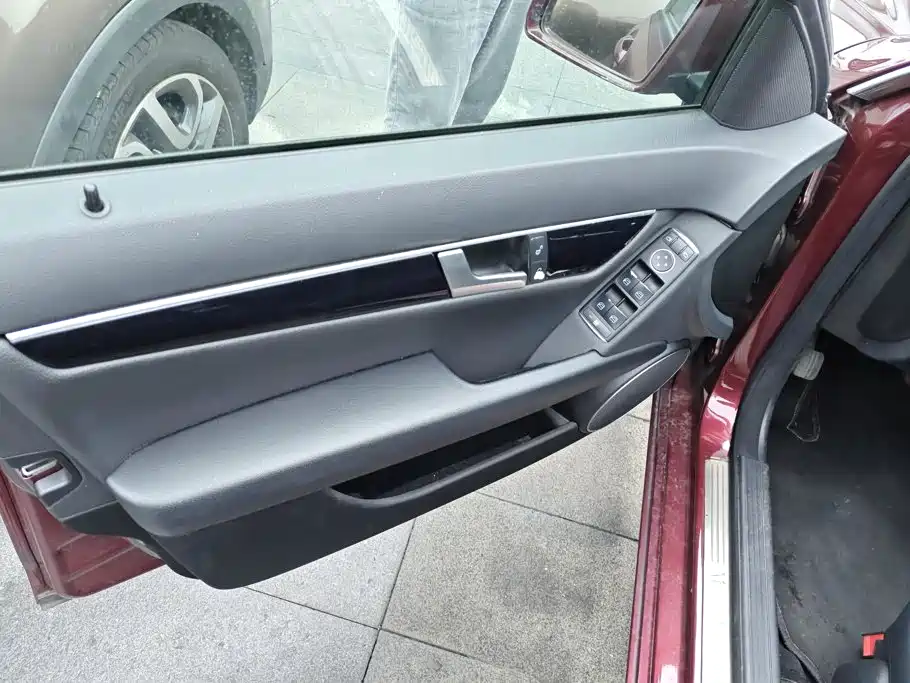 Mercedes-Benz C-Class — миниатюра 7