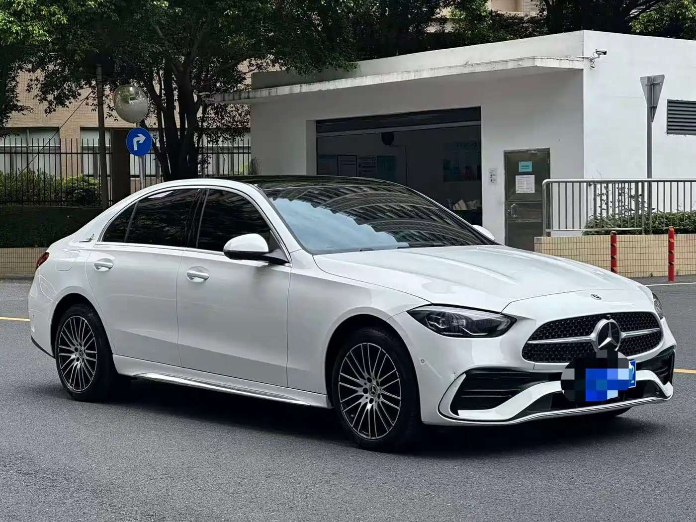 奔驰C级 2025款 C 260 L 运动版 2025