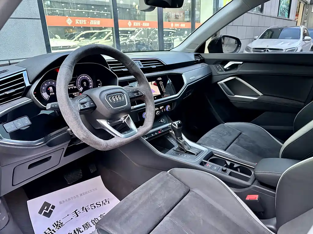 Audi Q3 — миниатюра 8