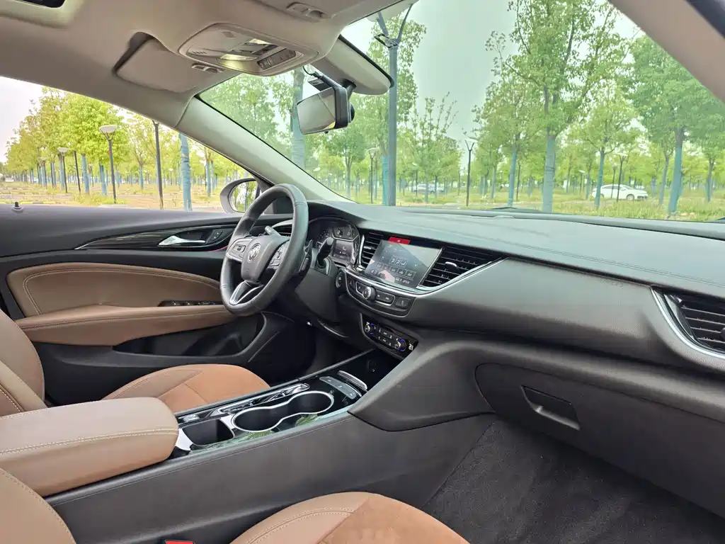 Buick Regal — миниатюра 20