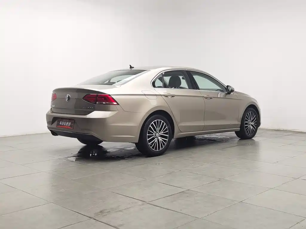 Volkswagen Lamando — миниатюра 2