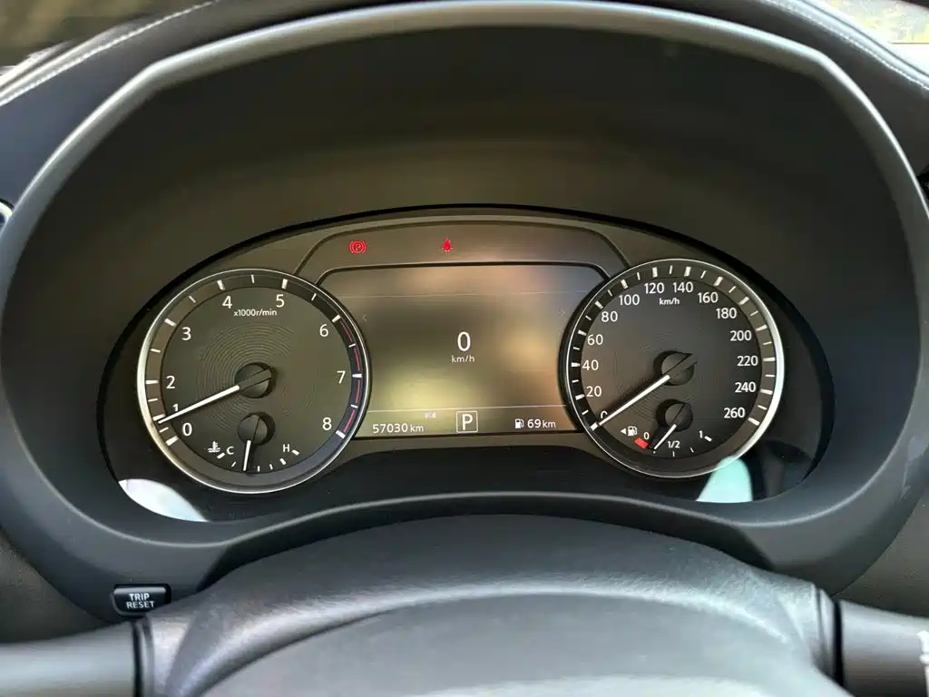 Infiniti QX50 — миниатюра 11