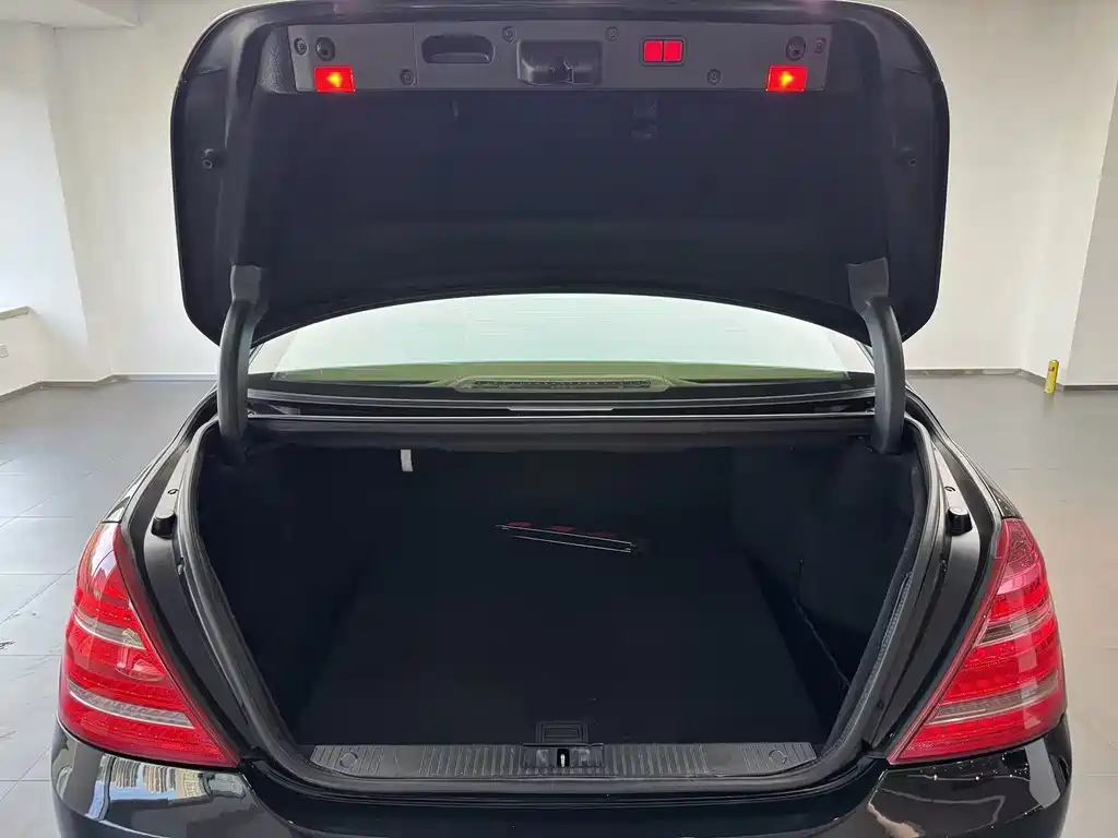 Mercedes-Benz S-Class — миниатюра 20