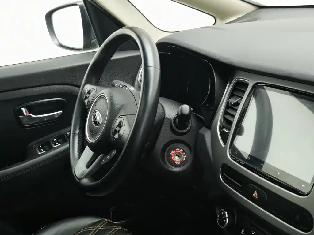Kia Carens — миниатюра 22