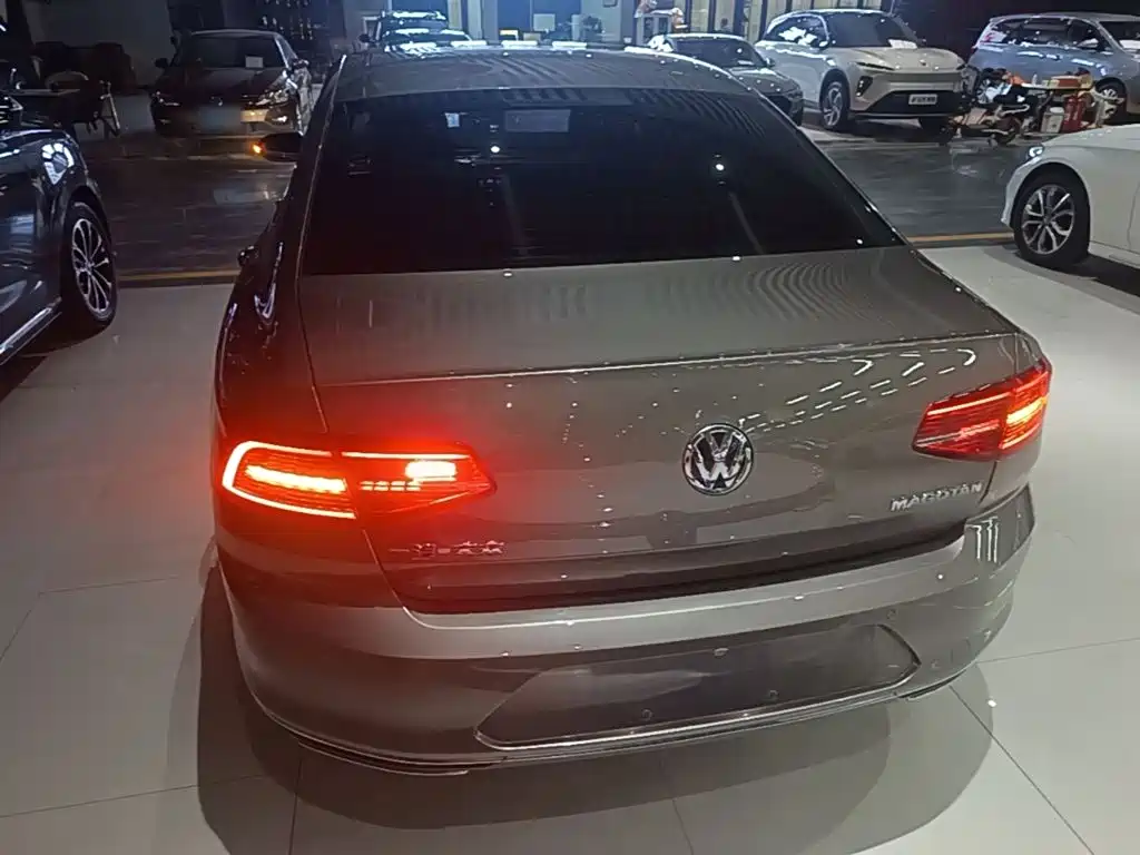 Volkswagen Magotan — миниатюра 6