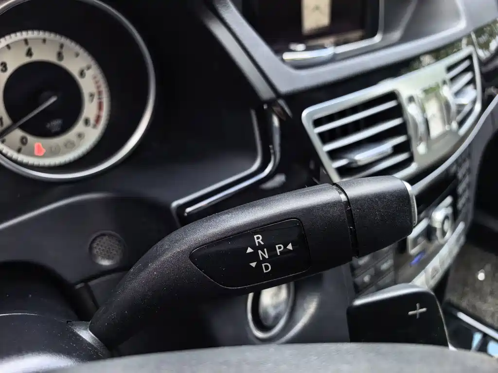 Mercedes-Benz E-Class — миниатюра 20