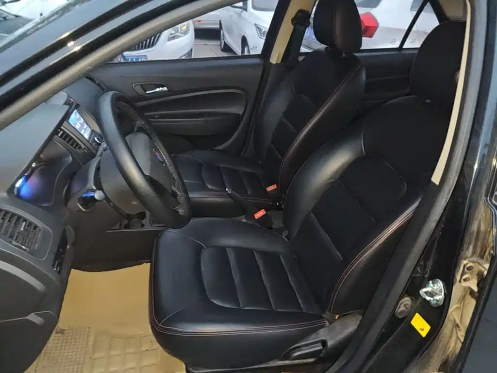 Geely King Kong — миниатюра 15