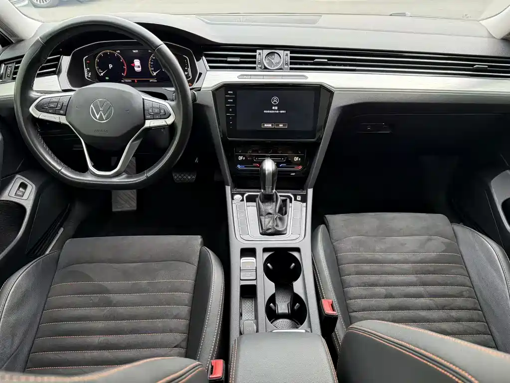 Volkswagen Magotan 2021 330TSI DSG 30