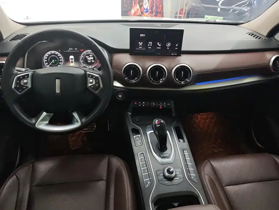 Wey Wey VV6 — миниатюра 12