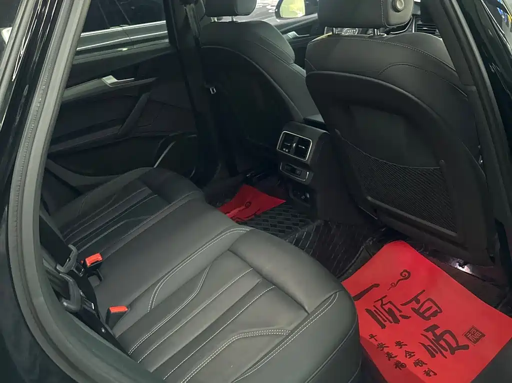 Audi Q5L Sportback — миниатюра 6