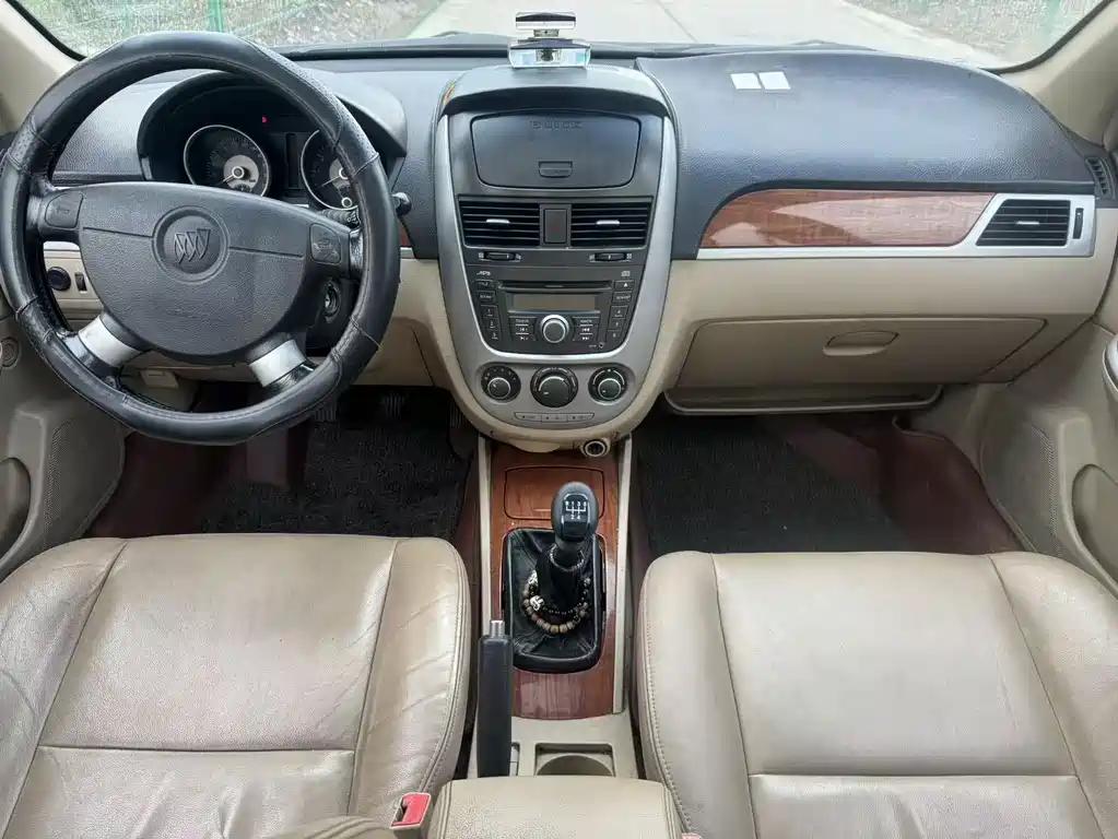 Buick Excelle — миниатюра 13