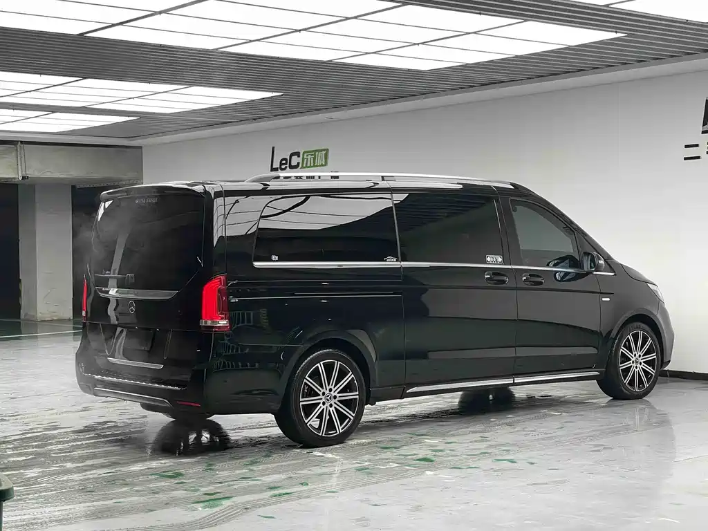 Mercedes-Benz V-Class V 2022 V 260 L Luxury