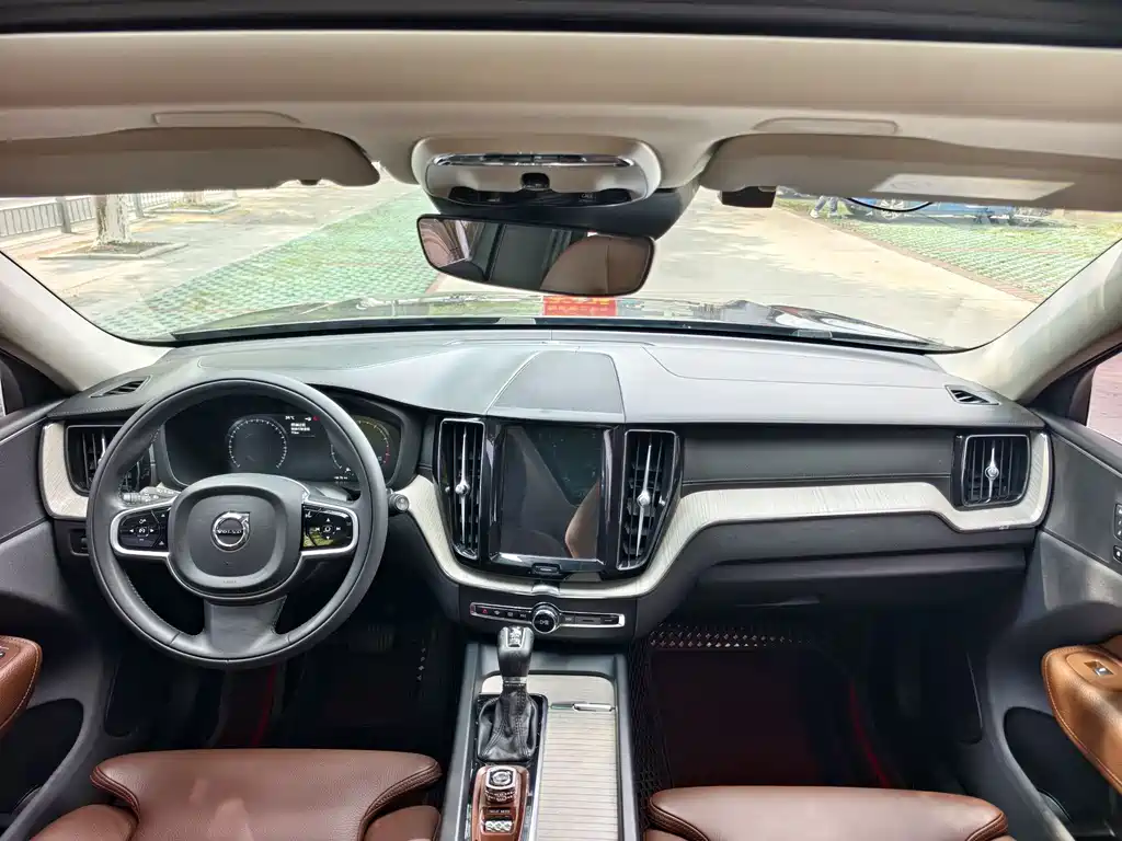 Volvo XC60 2020 T5 Luxury