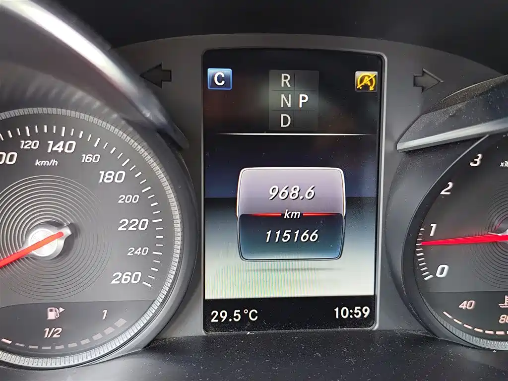 Mercedes-Benz GLC — миниатюра 4