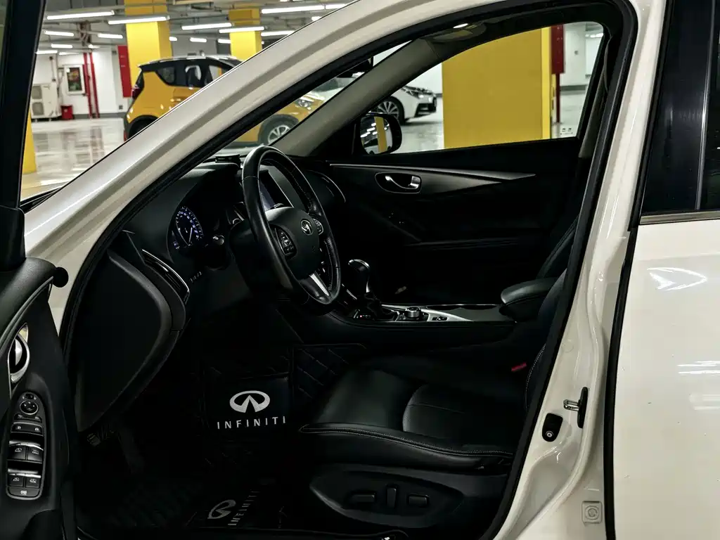 Infiniti Q50L — миниатюра 3