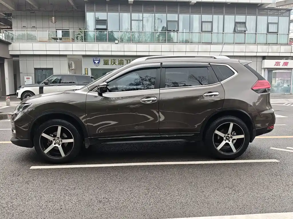Nissan X-Trail — миниатюра 9