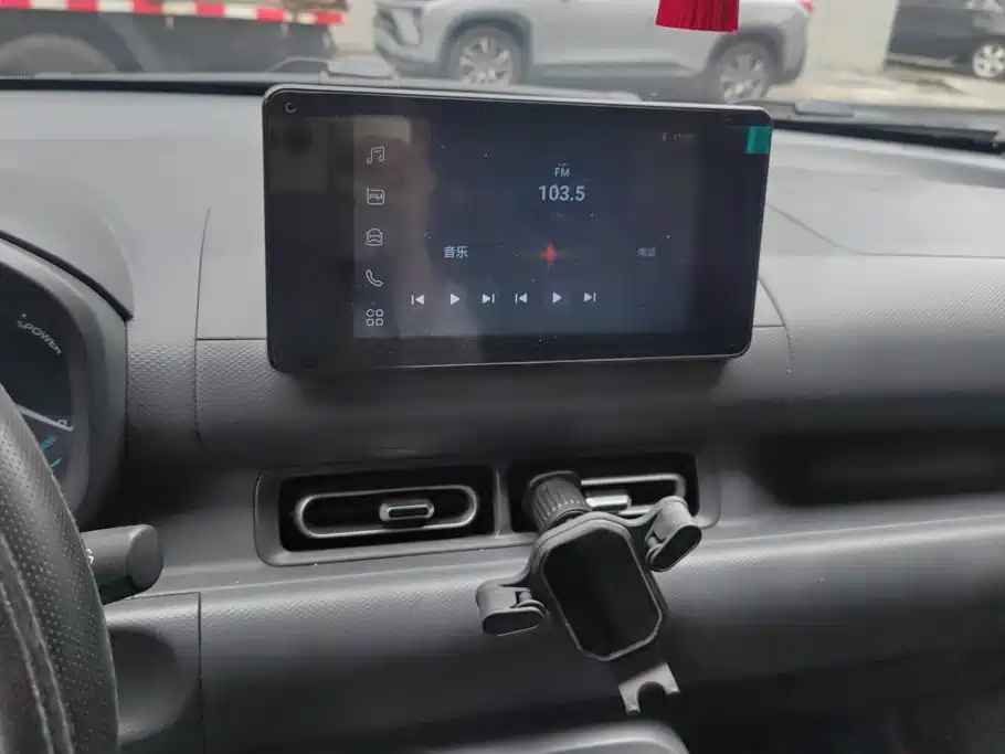 Wuling Hongguang EV — миниатюра 13