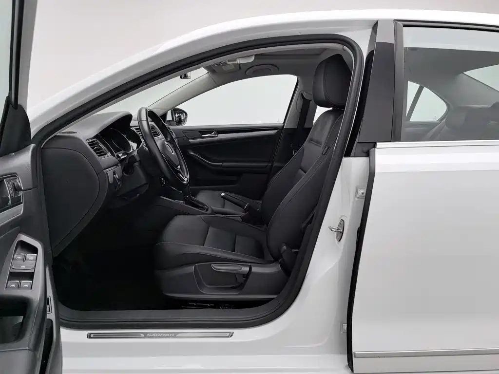 Volkswagen Sagitar — миниатюра 10