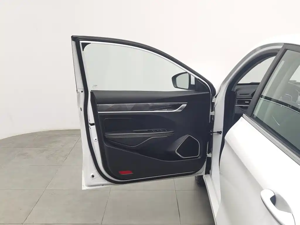Geely Binrui — миниатюра 8