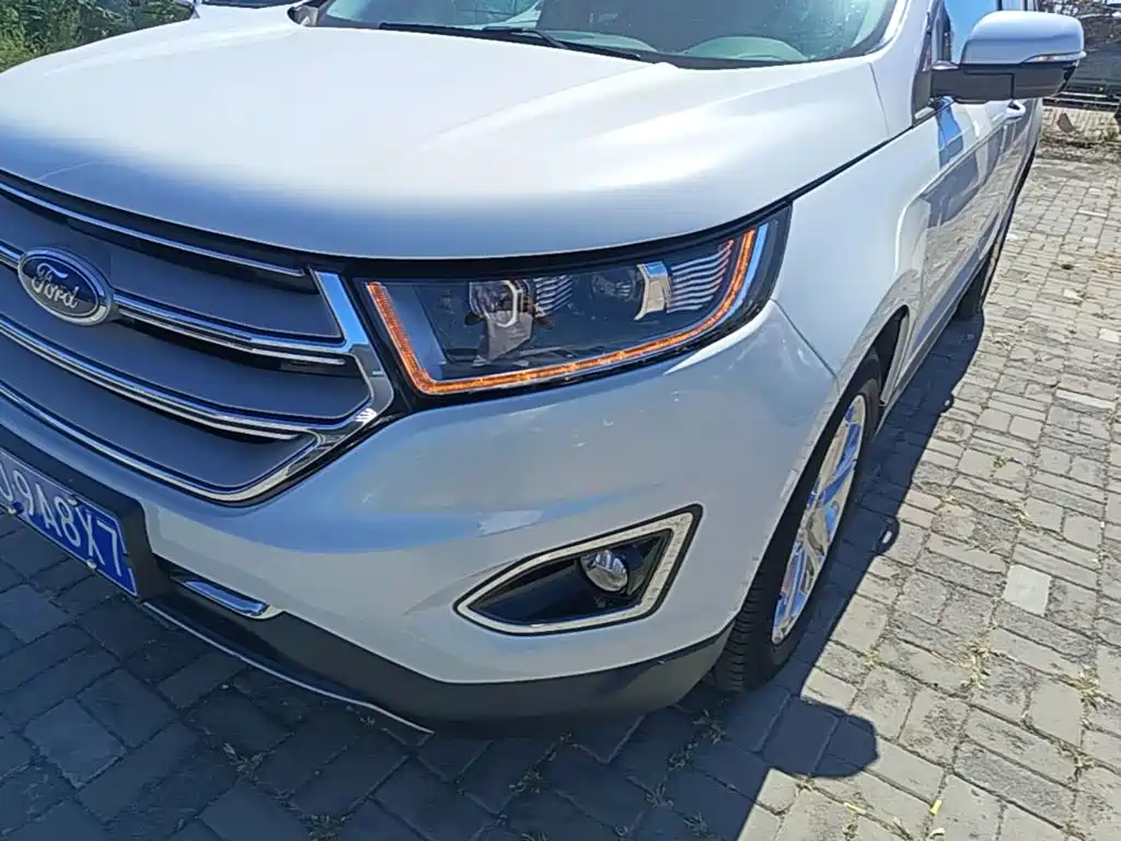 Ford Edge — миниатюра 24