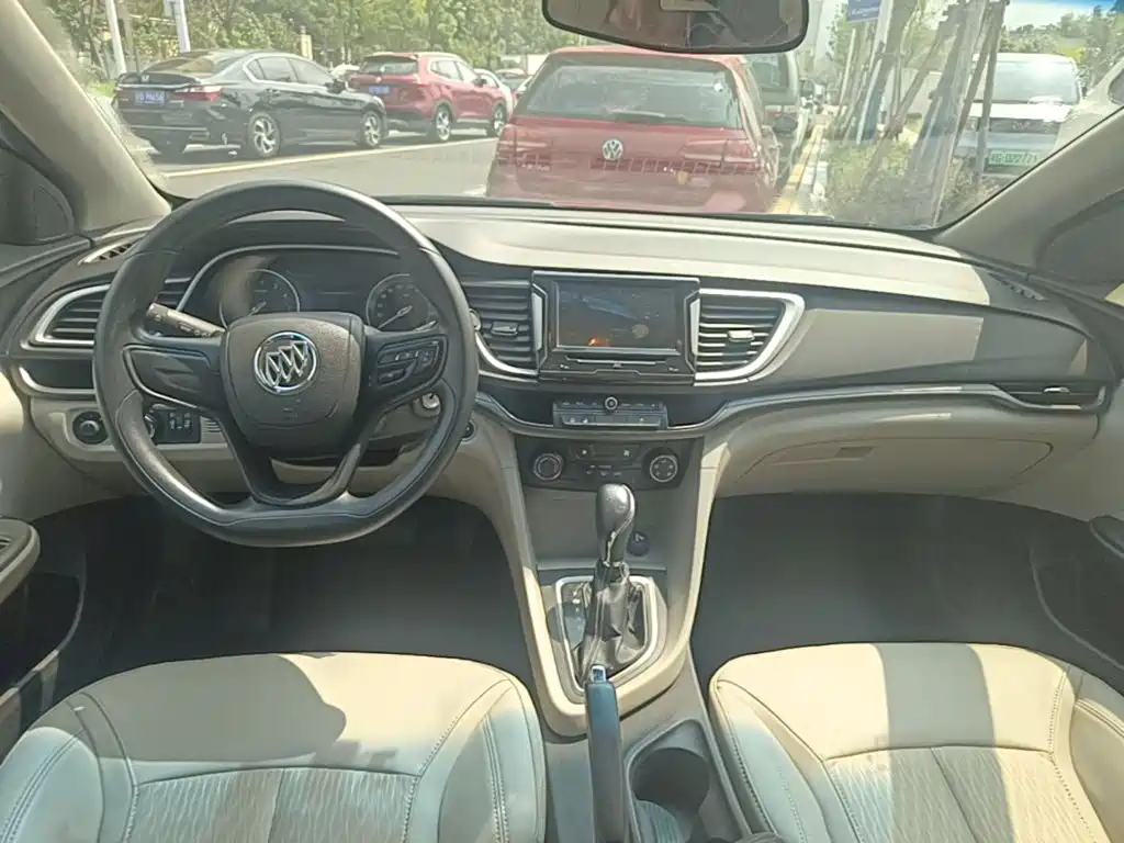 Buick Excelle — миниатюра 10