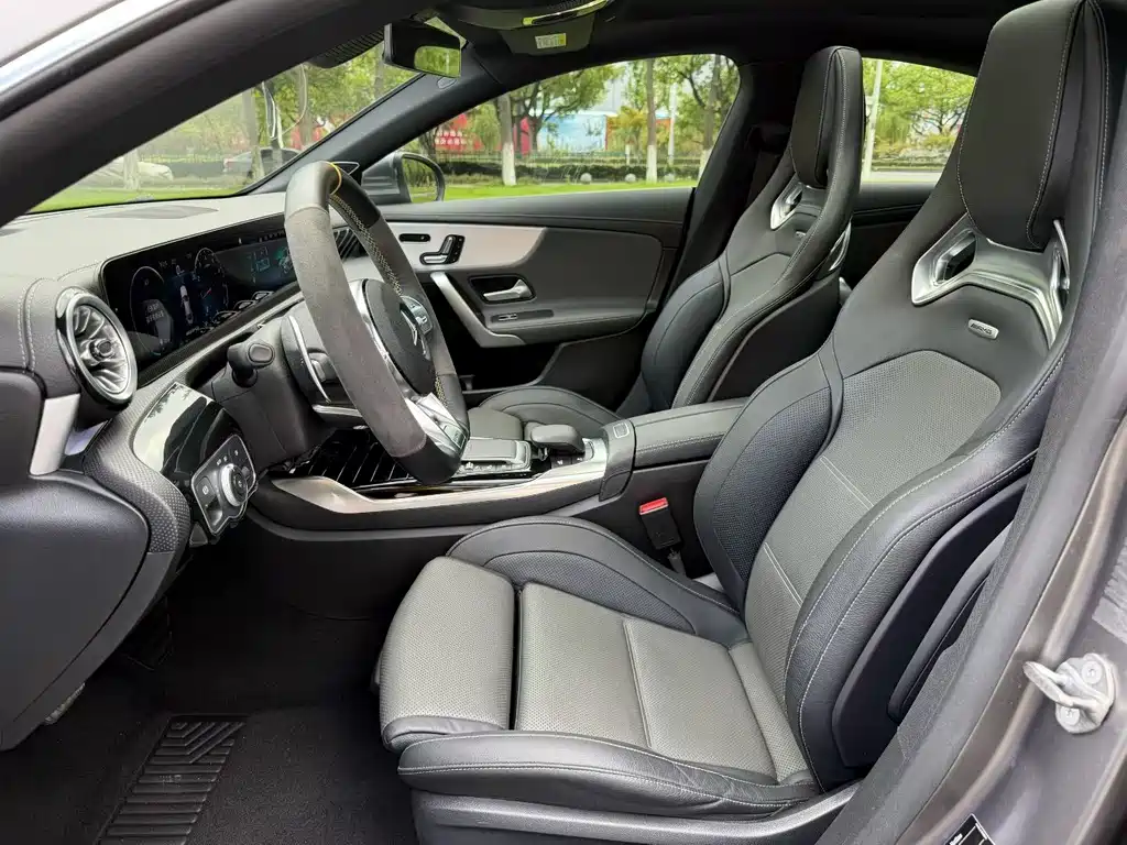Mercedes-Benz CLA AMG — миниатюра 8