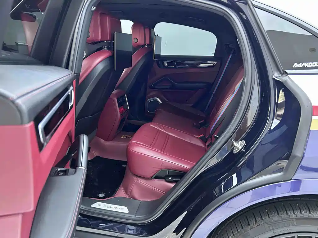 Porsche Cayenne Hybrid — миниатюра 18