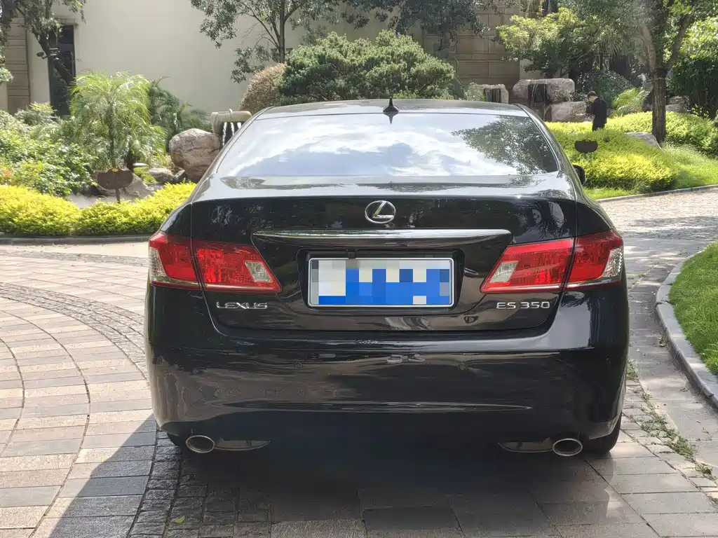 Lexus ES — миниатюра 4