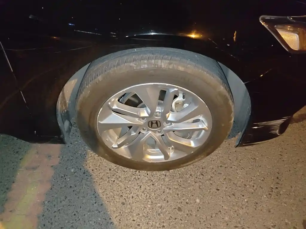 Honda Accord — миниатюра 9