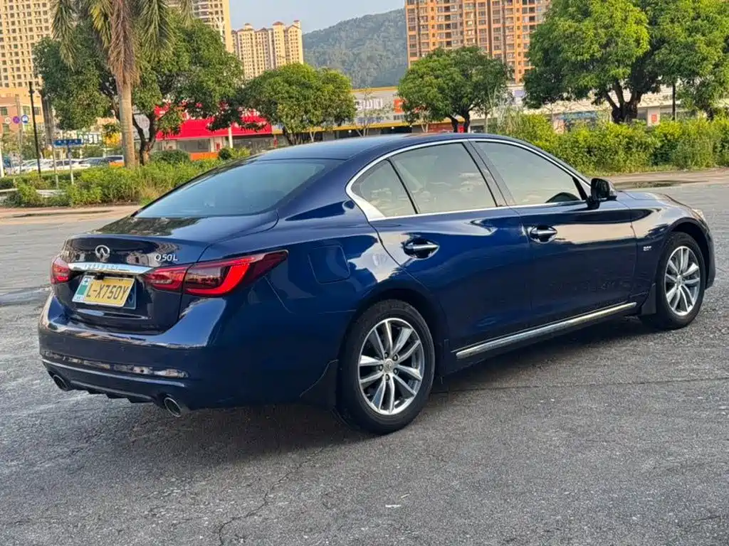 Infiniti Q50L — миниатюра 9