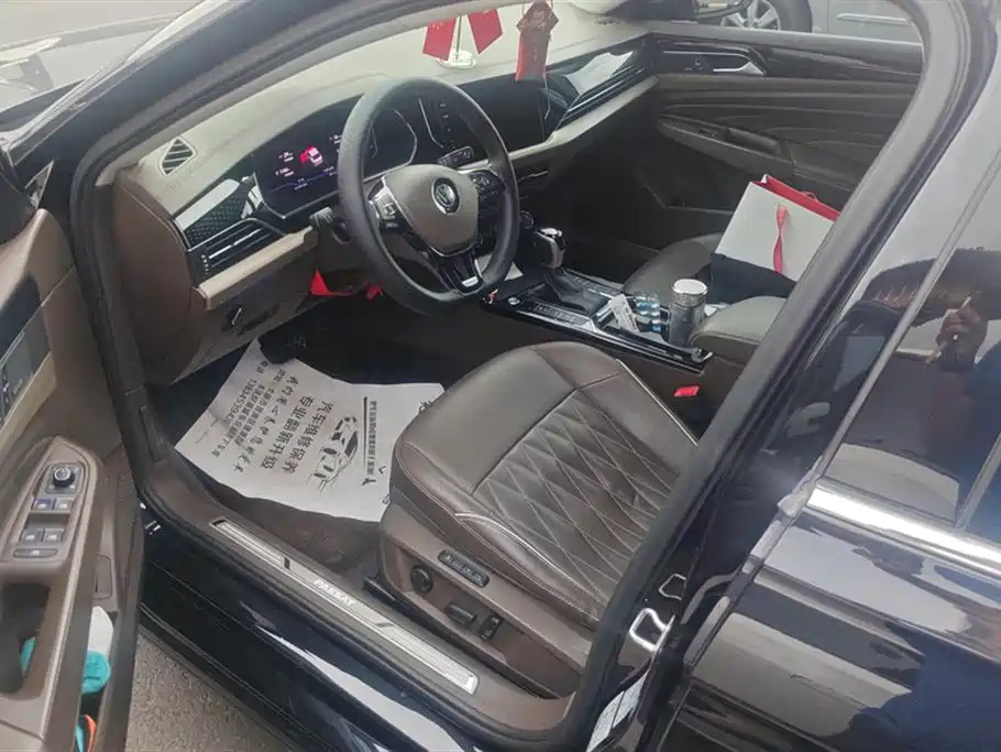 Volkswagen Passat 2019 330TSI Luxury V