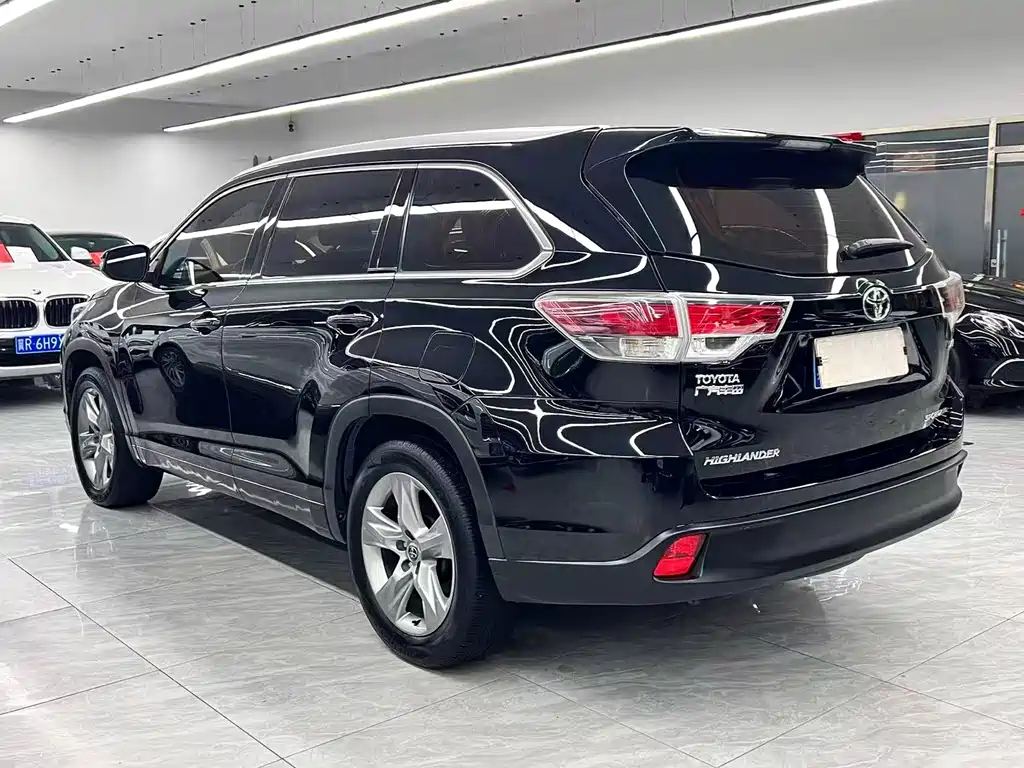 Toyota Highlander — миниатюра 4