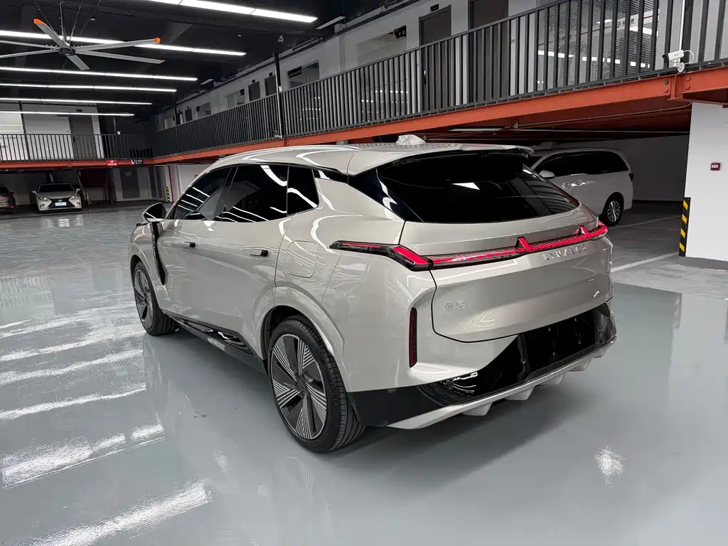 Lynk & Co 08 EM-P — миниатюра 12