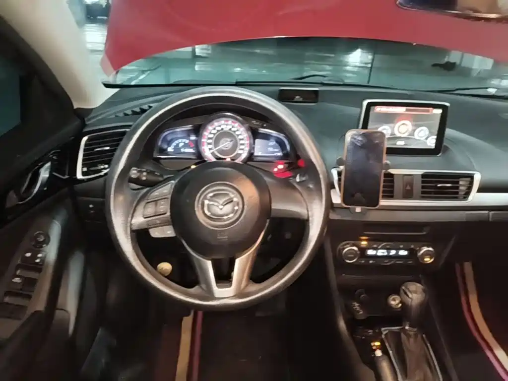 Mazda 3 Axela — миниатюра 11