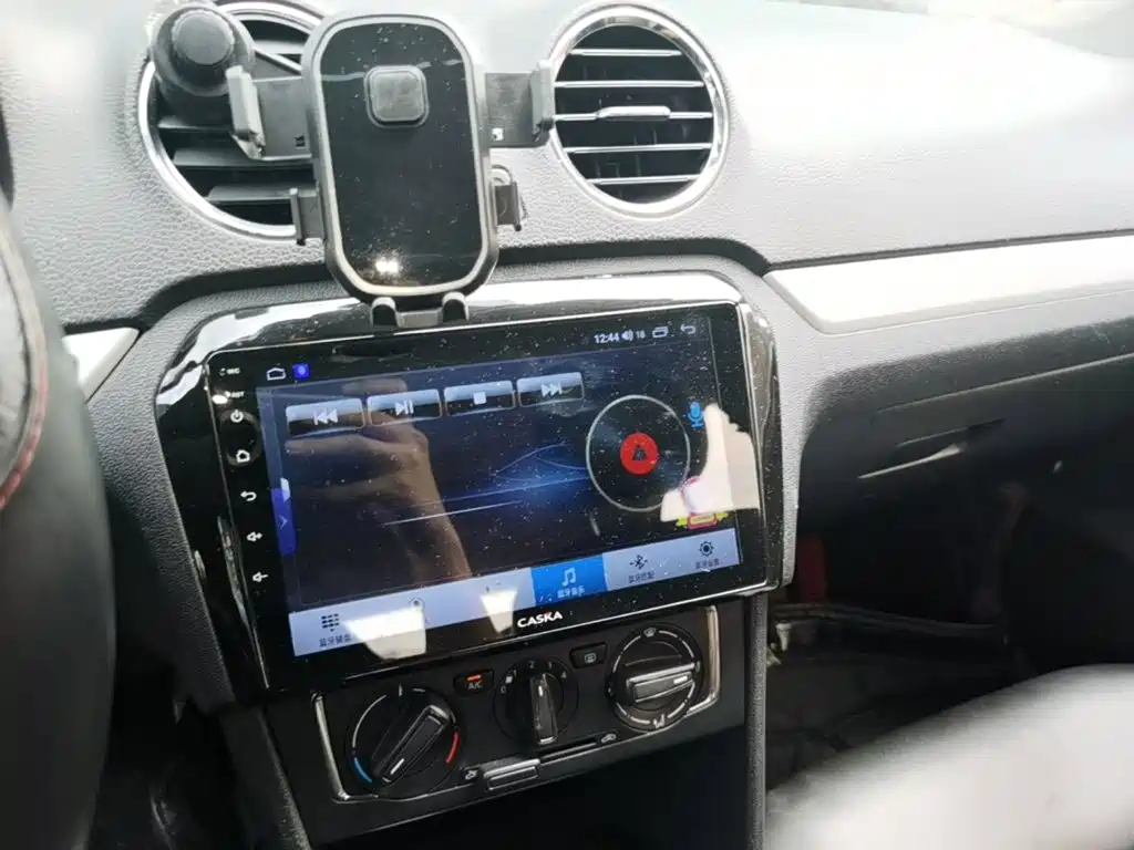 Volkswagen Jetta — миниатюра 18